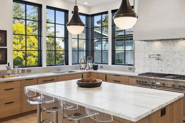 128 Elm Avenue, Burlingame CA: https://media.crmls.org/mediaz/ec4fe571-1aae-473f-8a37-f8d1c1b3383a.jpg