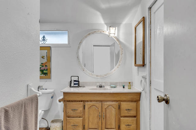 25585 Alderwood St Street, Idyllwild CA: https://media.crmls.org/mediaz/ec5014ee-abd8-4a90-aff4-1905e3f408c8.jpg