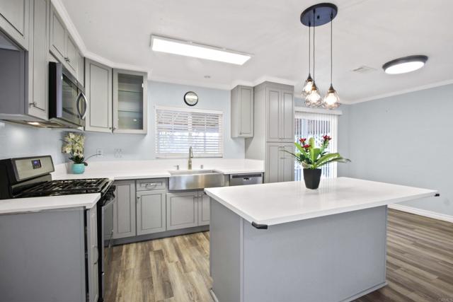 718 E TURMONT, Carson CA: https://media.crmls.org/mediaz/ec506f4d-065b-403c-8e41-2c3325f2d5a6.jpg