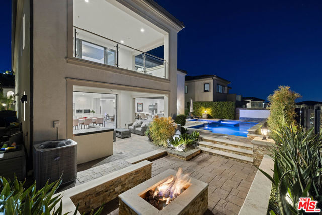 20162 W Cromwell Way, Porter Ranch CA: https://media.crmls.org/mediaz/ec507e11-0732-415d-acbd-81e62acfe7ea.jpg