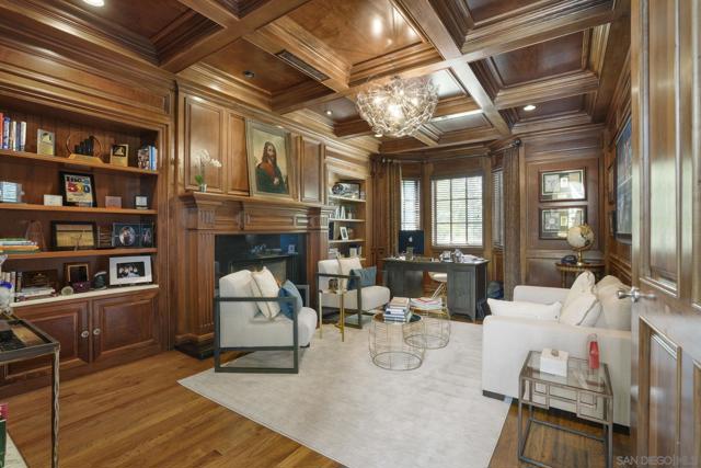 16356 Rambla De Las Flores, Rancho Santa Fe CA: https://media.crmls.org/mediaz/ec50b69c-f7b5-4af3-8ff8-e80ba362db46.jpg