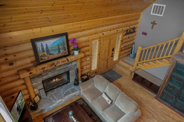 1614 S Colusa Drive, Big Bear CA: https://media.crmls.org/mediaz/ec51c96b-fb77-4100-a051-19e3e7f86a52.jpg