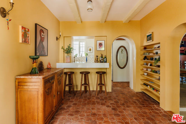 5163 Franklin Avenue, Los Angeles CA: https://media.crmls.org/mediaz/ec51ce34-9ff4-478c-b1c6-e5c783abc0ce.jpg