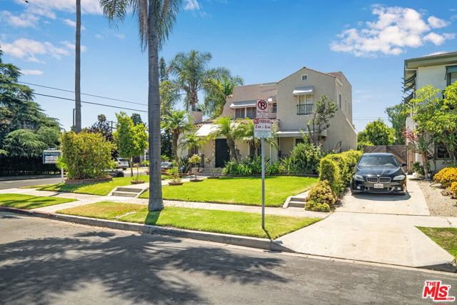 2431 8th Avenue, Los Angeles, California 90018, 3 Bedrooms Bedrooms, ,2 BathroomsBathrooms,Single Family Residence,For Sale,8th,24394853