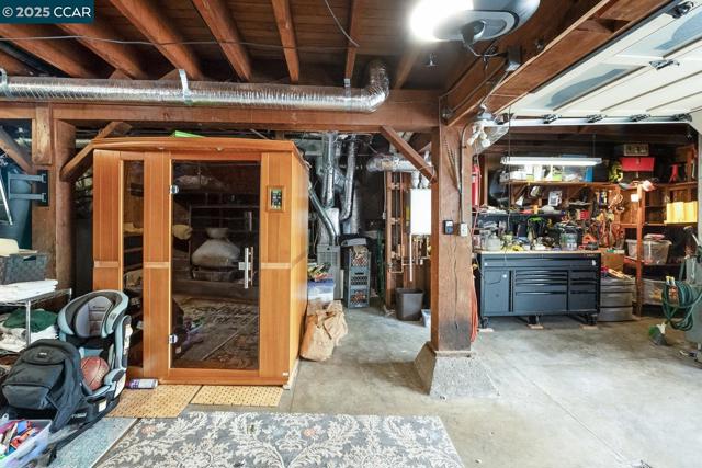 1923 28th Ave, San Francisco CA: https://media.crmls.org/mediaz/ec5346c6-716b-4985-b1e4-c9bc4cfb53af.jpg