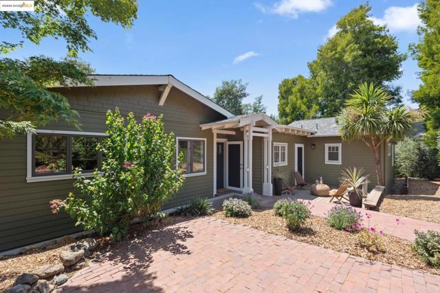 2181 Andrews St, Oakland CA: https://media.crmls.org/mediaz/ec53a720-c90a-40d7-a7ec-b0053609b53a.jpg