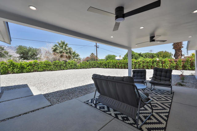 32299 Whispering Palms Trail, Cathedral City CA: https://media.crmls.org/mediaz/ec54149a-2dff-41cc-98e7-871ef09aa459.jpg