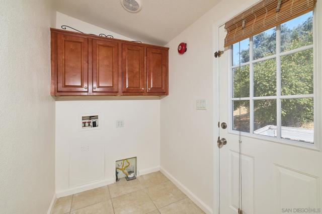 14625 Mussey Grade Rd, Ramona CA: https://media.crmls.org/mediaz/ec548a1f-a40e-4644-976b-aa7525417ded.jpg
