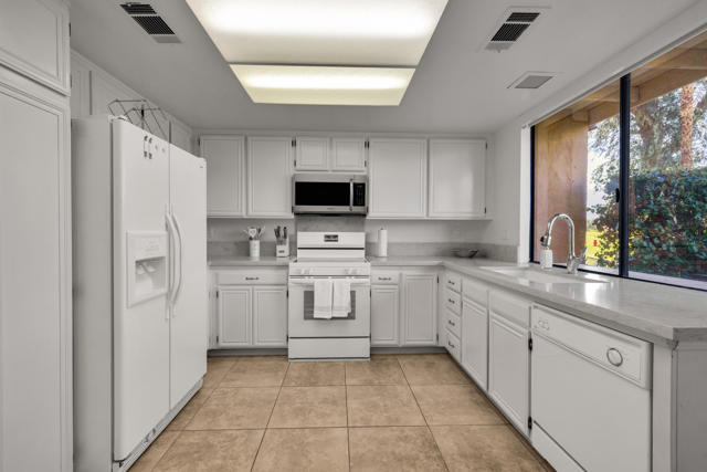 272 Avenida Del Sol, Palm Desert, CA 92260