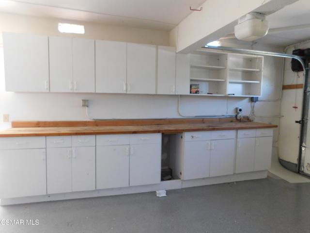 29140 Quail Run Drive, Agoura Hills CA: https://media.crmls.org/mediaz/ec558ca6-b564-491a-906a-fd6ffc04566c.jpg