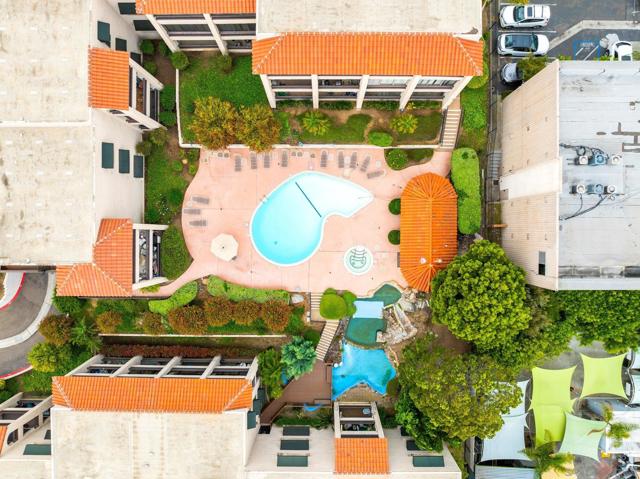 2727 Morena Blvd, San Diego CA: https://media.crmls.org/mediaz/ec55ec2d-7ffd-45ee-aa8e-ce93bcf67f0c.jpg