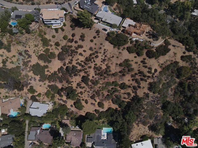 0 Allenwood, Los Angeles CA: https://media.crmls.org/mediaz/ec56b677-71a1-49b7-8438-1e72f81ed3f8.jpg
