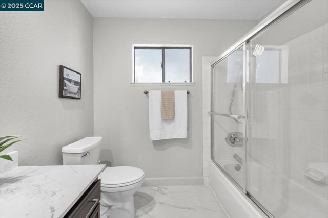 110 Santa Rosa Pl, San Ramon CA: https://media.crmls.org/mediaz/ec56c125-bb06-4697-a11c-f70251aaccab.jpg