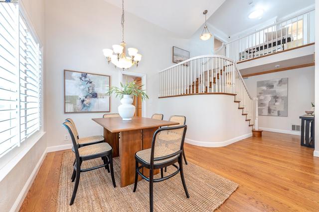 32760 Orick St, Union City CA: https://media.crmls.org/mediaz/ec56e9a5-c814-4bef-ab43-0ae6cf61b27d.jpg