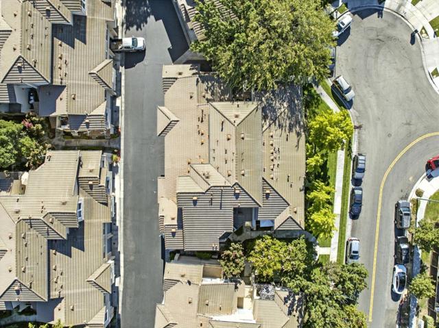 561 Manhattan Place, San Jose CA: https://media.crmls.org/mediaz/ec570c99-4371-49fe-88f1-17fbb729d7d4.jpg