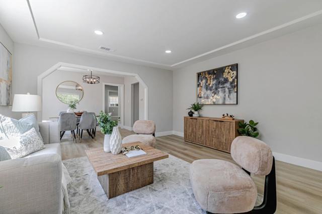 197 S 24th Street, San Jose CA: https://media.crmls.org/mediaz/ec57bc2e-3255-4a1f-b4fe-bb72e396845e.jpg