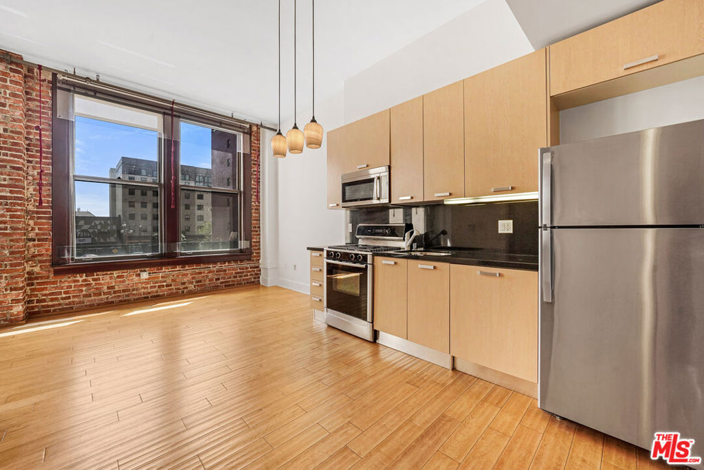 460 S SPRING Street 204, Los Angeles, CA 90013