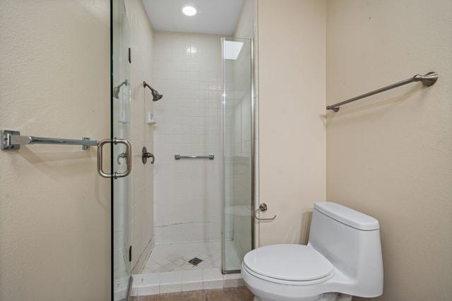 13 Duke Drive, Rancho Mirage CA: https://media.crmls.org/mediaz/ec5845fe-66ba-4a03-bbab-c0232d4bbcaa.jpg