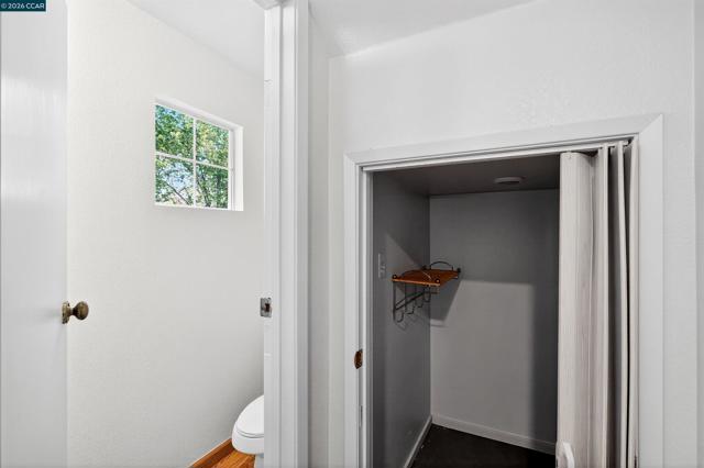 1758 Nandina Ct, Antioch CA: https://media.crmls.org/mediaz/ec59460b-a13e-4e43-a03d-b85d0b1f37bd.jpg