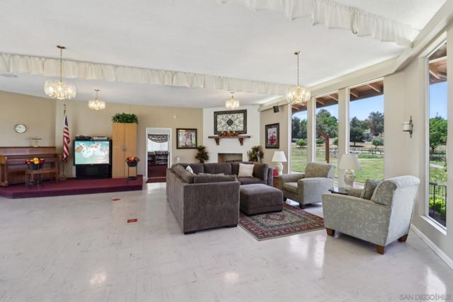 28890 Lilac Rd, Valley Center CA: https://media.crmls.org/mediaz/ec59c629-0e79-44ee-890b-e87f3e3e4623.jpg