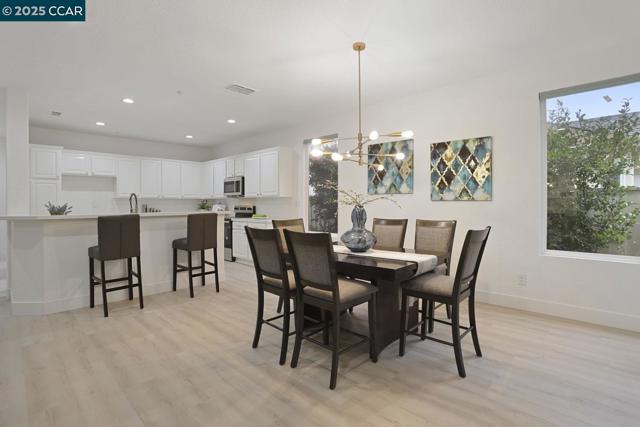 257 Red Mountain Drive, Cloverdale CA: https://media.crmls.org/mediaz/ec5a30fb-103f-49ba-9402-01791cdd4d93.jpg