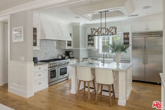 Image 13 of 35 For 5523 Longridge Avenue