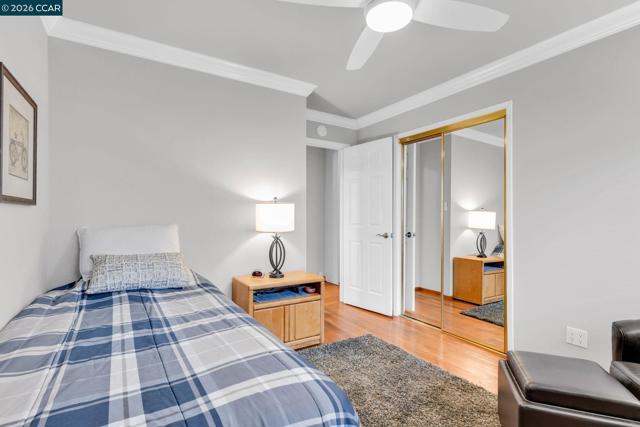 Image 28 of 49 For 2081 Essenay Ave