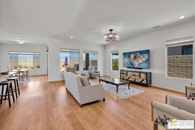 82 Prosecco, Rancho Mirage CA: https://media.crmls.org/mediaz/ec5d0ef6-95c3-4757-aa79-1e78400e8f2d.jpg