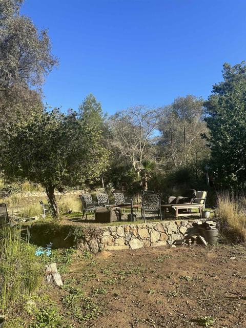 Detail Gallery Image 17 of 22 For 2758 Kauana Loa, Escondido,  CA 92029 - 4 Beds | 3 Baths