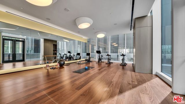 889 Francisco Street, Los Angeles CA: https://media.crmls.org/mediaz/ec5e86fa-19e1-4de3-a736-0ce71877060e.jpg