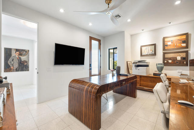 75465 Montecito Drive, Indian Wells CA: https://media.crmls.org/mediaz/ec5f6b50-74c3-4505-88d6-ca23ea696bc0.jpg