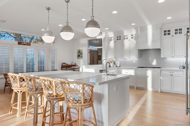 3930 Torrey Hills Lane, San Diego CA: https://media.crmls.org/mediaz/ec5f7f6a-25a7-4734-a244-69bc41bfa516.jpg