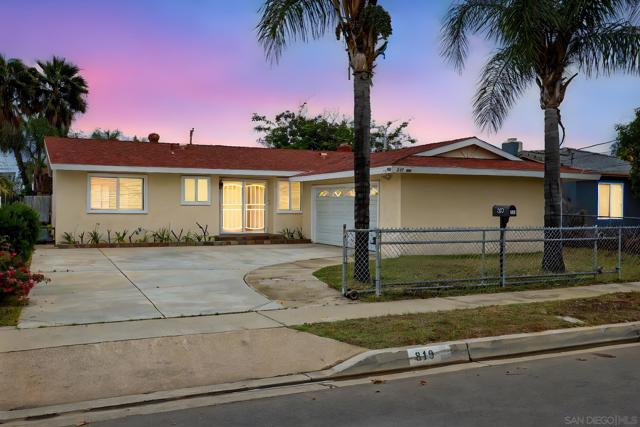 819 Daisy St, Escondido CA: https://media.crmls.org/mediaz/ec607b73-52b9-45f5-a534-9921b9211e57.jpg