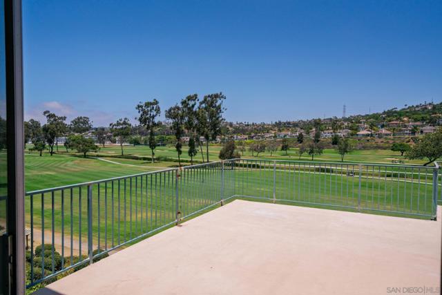 2544 Navarra Rd, Carlsbad CA: https://media.crmls.org/mediaz/ec61aca3-de79-4288-ae4e-4f222bb01f81.jpg