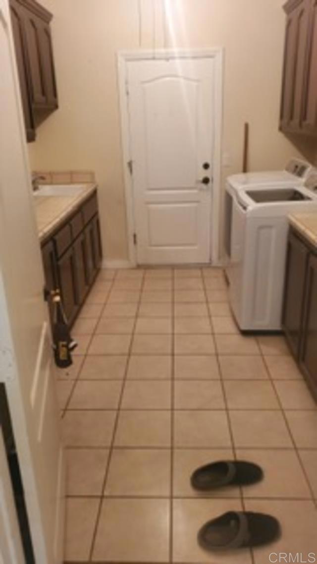 9367 Mustang Av, Apple Valley CA: https://media.crmls.org/mediaz/ec61b159-5683-4ef9-bdce-c7d40e486ba9.jpg