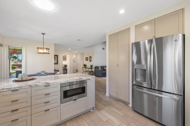 72620 Rolling Knoll Drive, Palm Desert, CA 92260
