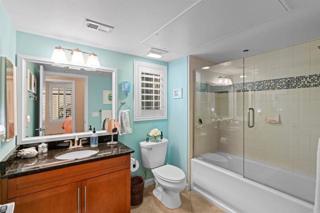 1019 Costa Pacifica Way, Oceanside CA: https://media.crmls.org/mediaz/ec6400ab-7c45-433f-82a0-aadf2ab35aea.jpg