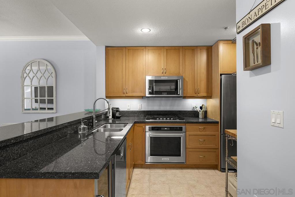 850 Beech Street - photo 6