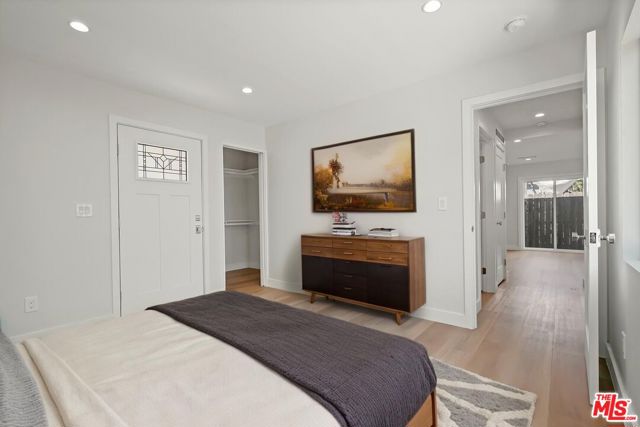 1563 E Elizabeth Street, Pasadena CA: https://media.crmls.org/mediaz/ec64877f-ae23-457f-a283-1b40f9e91a81.jpg