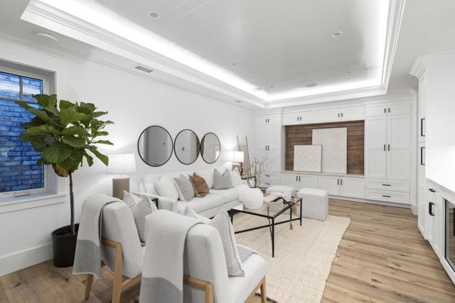 466 Westbourne, San Diego CA: https://media.crmls.org/mediaz/ec64cdab-b291-4575-9855-dbaa70bc2ce2.jpg