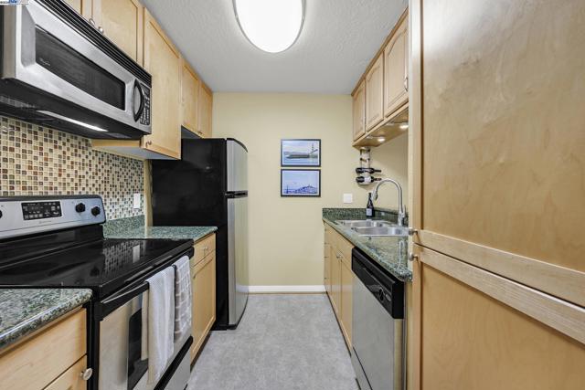 1087 Murrieta Blvd, Livermore CA: https://media.crmls.org/mediaz/ec6519ef-f48f-4e87-acf7-6d5fa7fa23e2.jpg