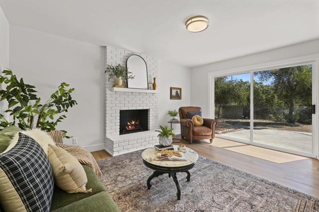 752 Quiet Place, Escondido CA: https://media.crmls.org/mediaz/ec6add83-38ef-4622-aec3-f5b0643acf22.jpg