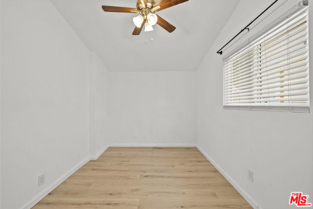 7853 Bothwell Road photo 26