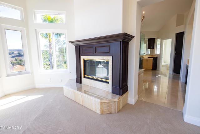 32715 Pacifica Court, Westlake Village CA: https://media.crmls.org/mediaz/ec6afe55-3845-42c2-8345-e69a8a2b6c1d.jpg