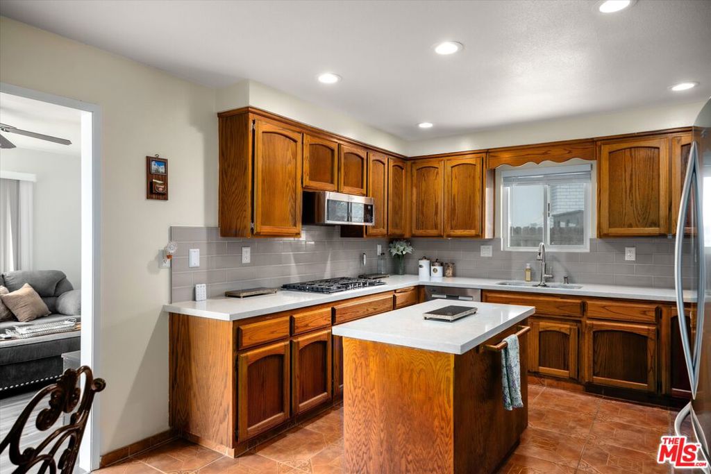 MLS #26856427 image #9