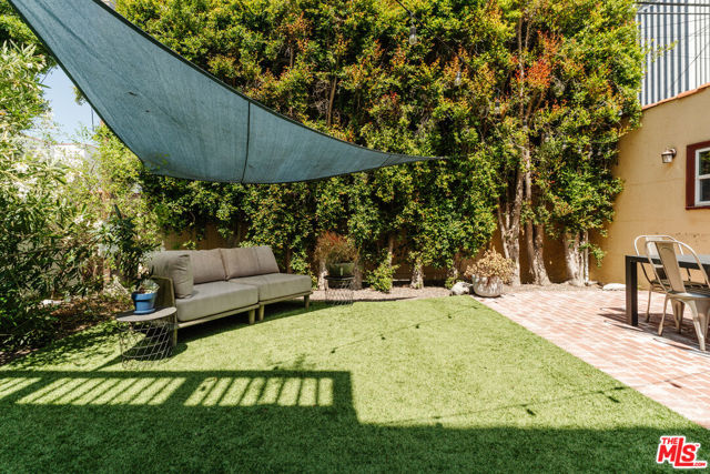 831 S Stanley Avenue, Los Angeles CA: https://media.crmls.org/mediaz/ec6b98e2-597a-411a-8a90-d598bc795811.jpg