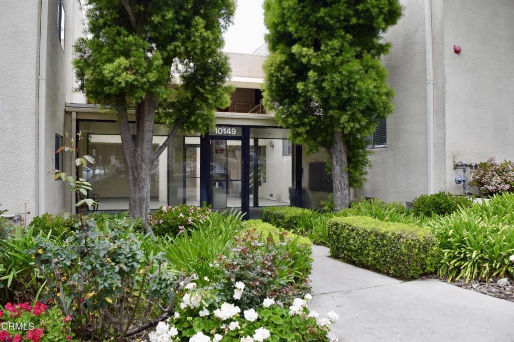 10149 commerce Avenue #2