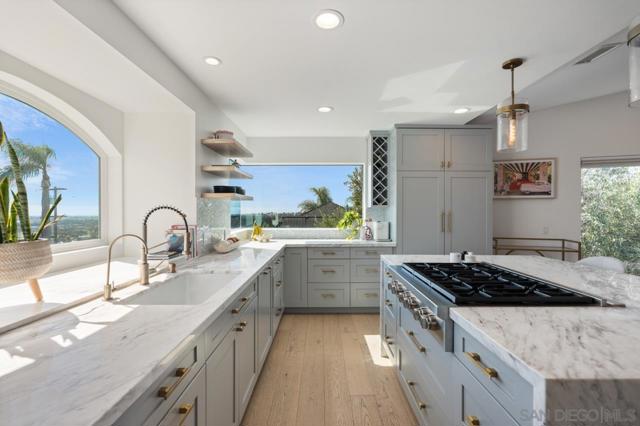 3360 Mount Laurence, San Diego CA: https://media.crmls.org/mediaz/ec6e0dd5-ba06-4973-9306-97f4fcfdf78a.jpg