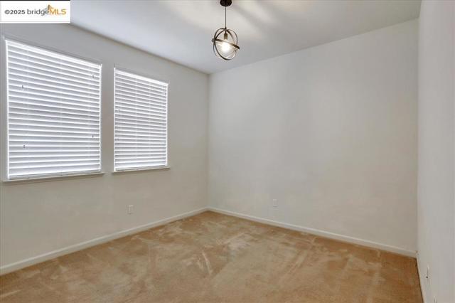 809 BLUESTONE DR, Oakley CA: https://media.crmls.org/mediaz/ec6ea57e-a068-4dbb-8211-79c1436b4d8a.jpg
