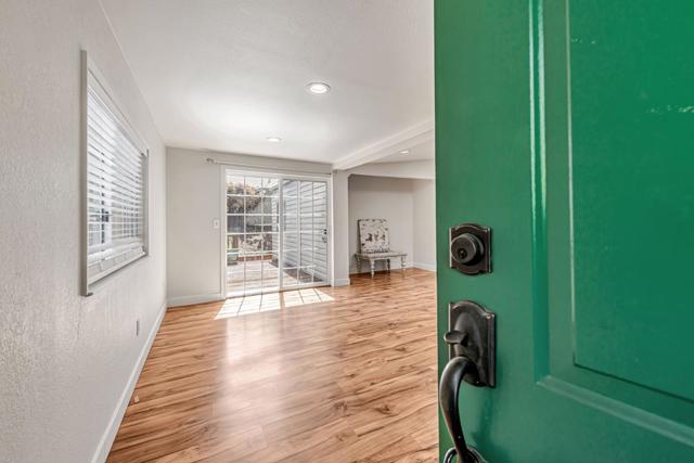 125 N Mary Avenue, Sunnyvale CA: https://media.crmls.org/mediaz/ec6ebe84-d02e-428e-aee1-9aec4099f766.jpg
